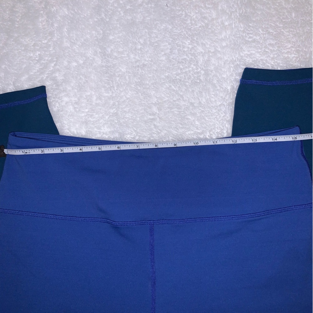 Zyia Light N Tight Curve Pocket Leggings - Picture 10 of 14